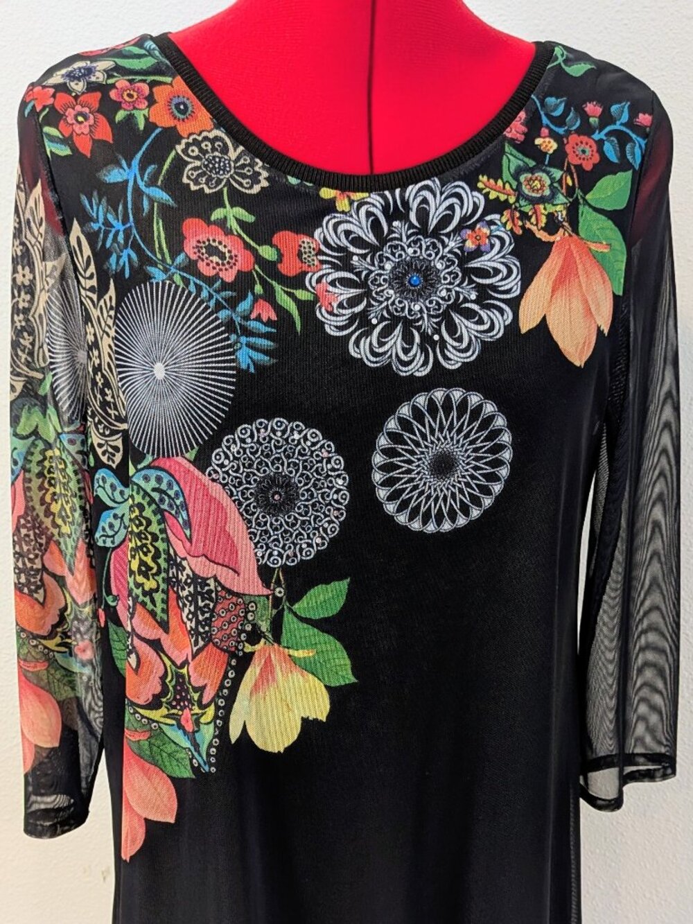 DESIGUAL Women’s Size L Black 3/4 Mesh Sleeve Floral Print Round Neck Tunic Top